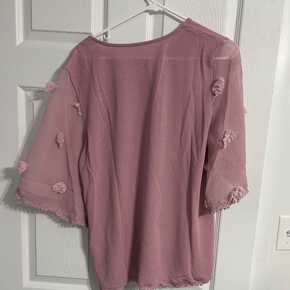 Blouse 3/4 sheer sleeves - Picture 2 of 2